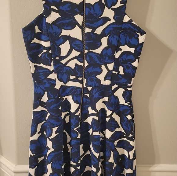 New with Tags NWT Banana Republic A-Line Floral Dress with POCKETS! Size 12 - Picture 2 of 5